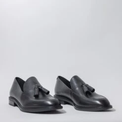 VAGABOND SHOEMAKERS VAGABOND FRANCES 2.0 TASSLE LOAFERS